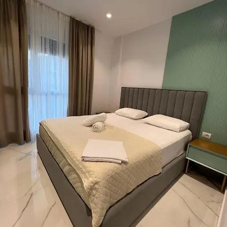 Mumbas 1 Apartment